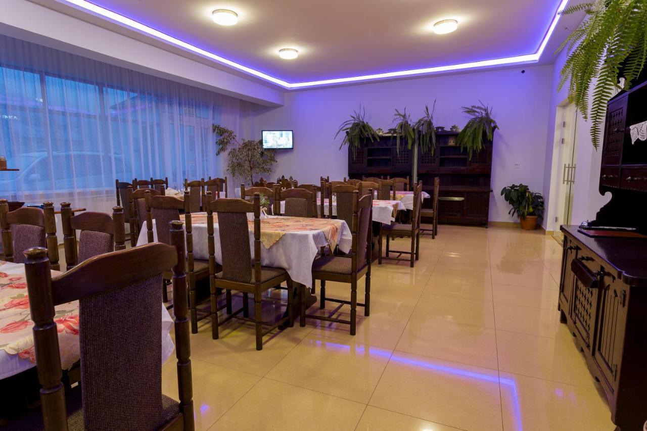 Hotel Dom Wczasowy Lido Krynica-Zdrój Exterior foto